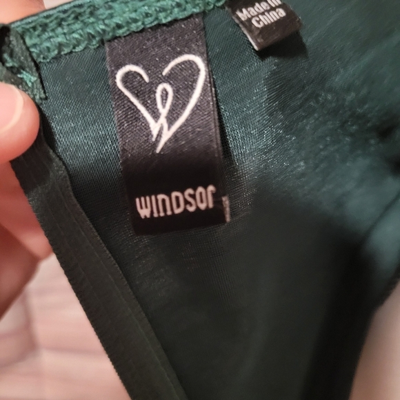 Windsor Emerald Satin Mini Dress - Picture 5 of 7